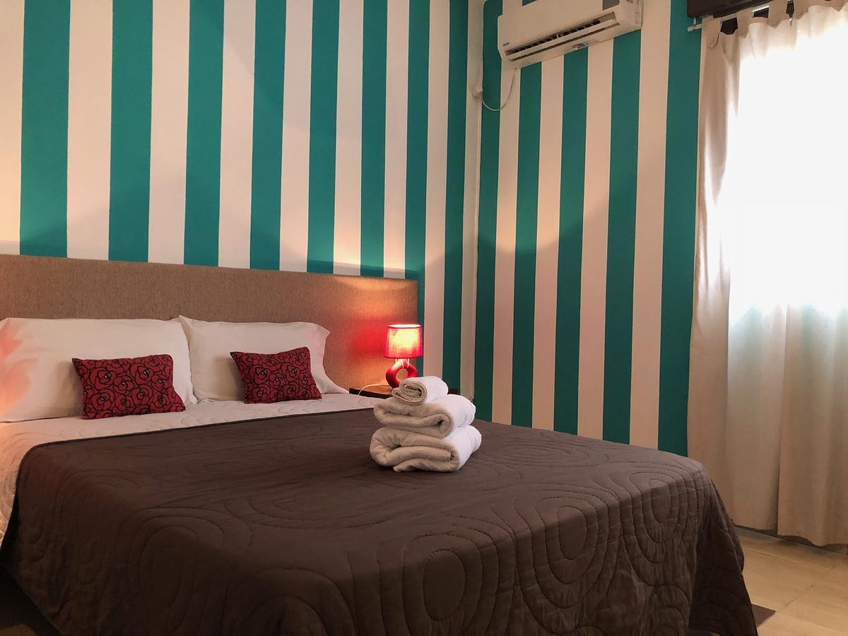 Defensa 821 Bed And Breakfast Buenos Aires Exterior photo